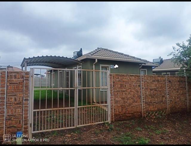 3 BEDROOM HOUSE FOR SALE IN SKY CITY